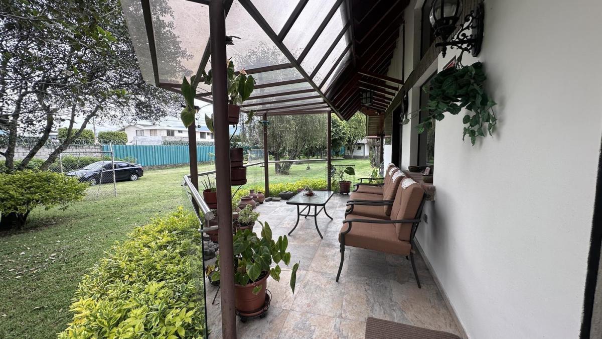 Se Vende Propiedad en El Valle de Los Chillos — imagen 4