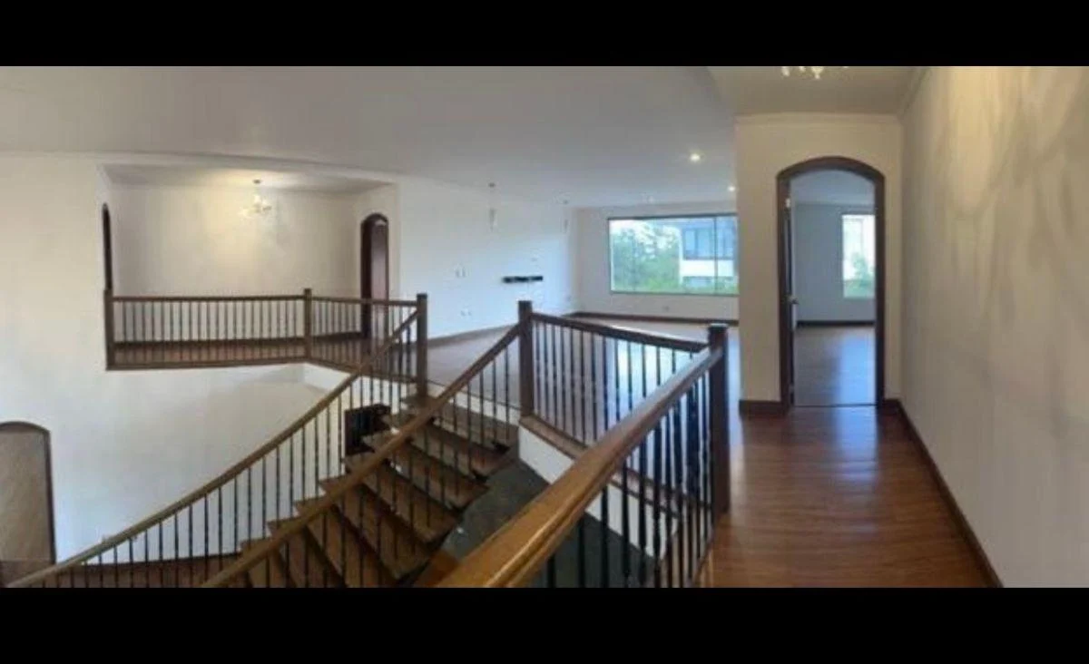Oportunidad Vendo/arriendo Clasica y Amplia Casa Arrayanes 5 Dorm. — imagen 7
