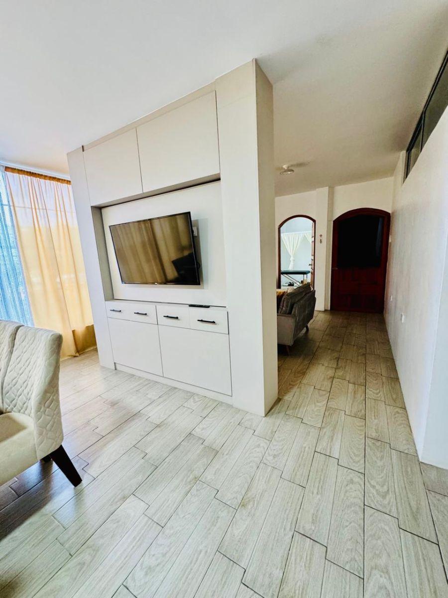 Venta de Casa de 2 Plantas Más Terraza con Vista Al Mar en Los Esteros - Manta, Manabí — imagen 3