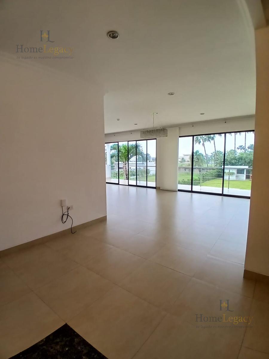 Venta de Departamento en Samborondón - Isla Mocolí en El Primer Piso con Ascensor Directo Am, Guayas — imagen 10