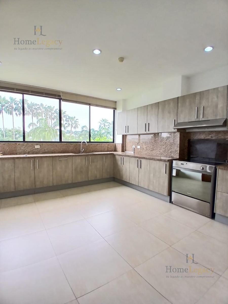 Venta de Departamento en Samborondón - Isla Mocolí en El Primer Piso con Ascensor Directo Am, Guayas — imagen 5