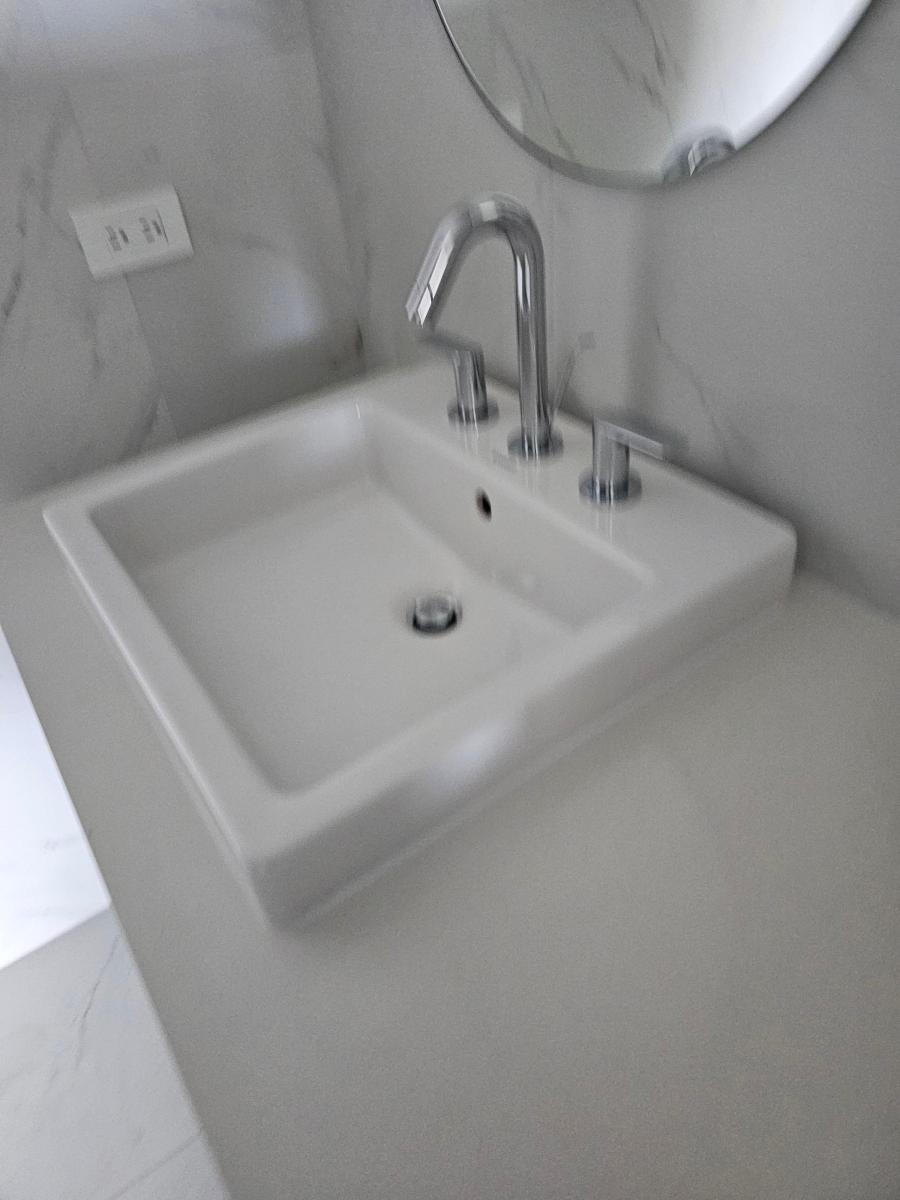 Departamento de Lujo en Venta, Sector Gonzalez Suarez — imagen 4