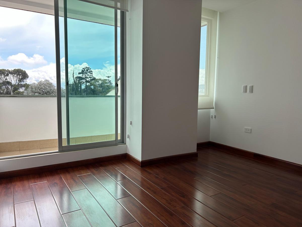 Vendo Lindo Departamento / Pinar Bajo — imagen 3