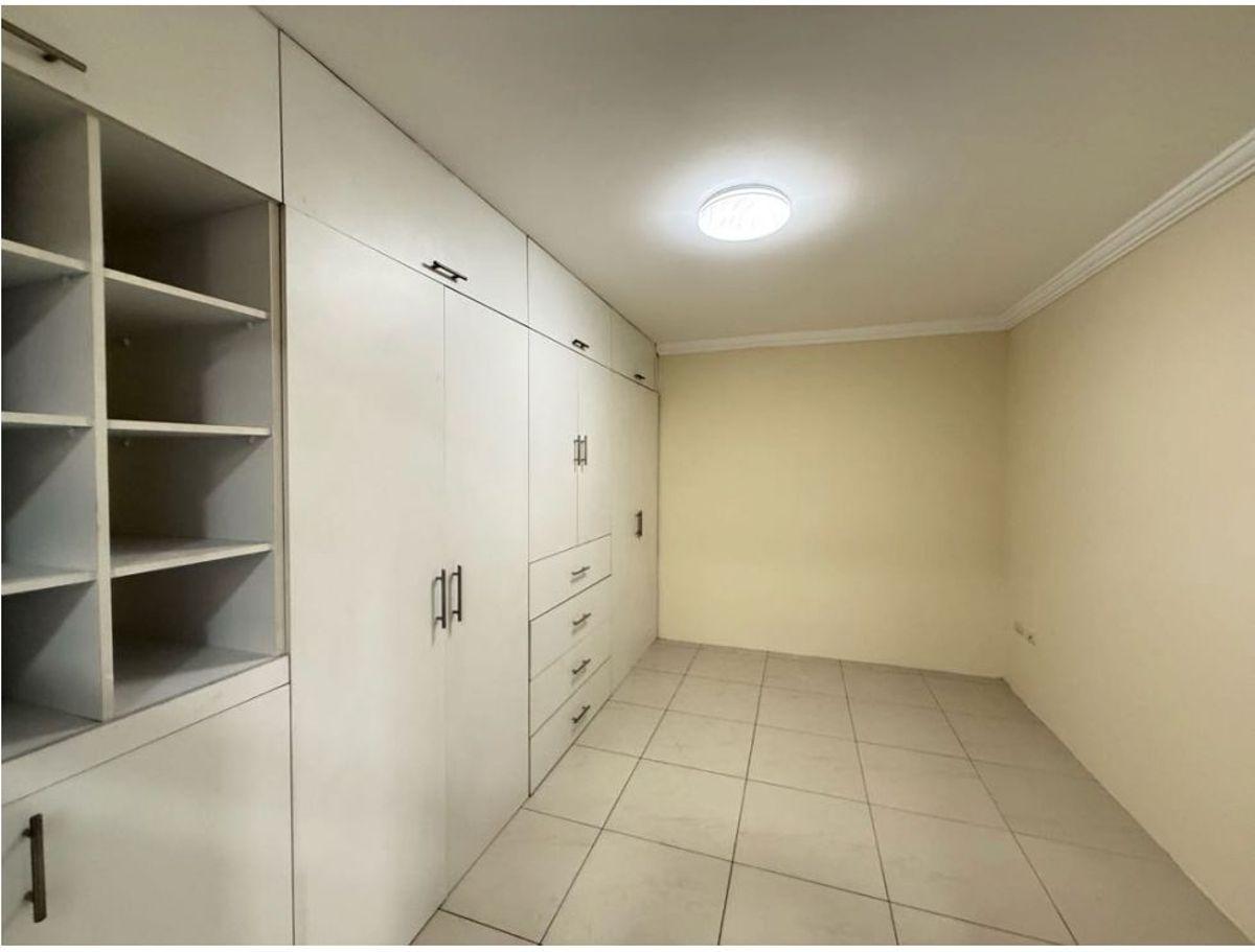 Venta de Casa con Jacuzzi en La Urb La Joya Etapa Gema Vía Aurora, Guayas — imagen 6