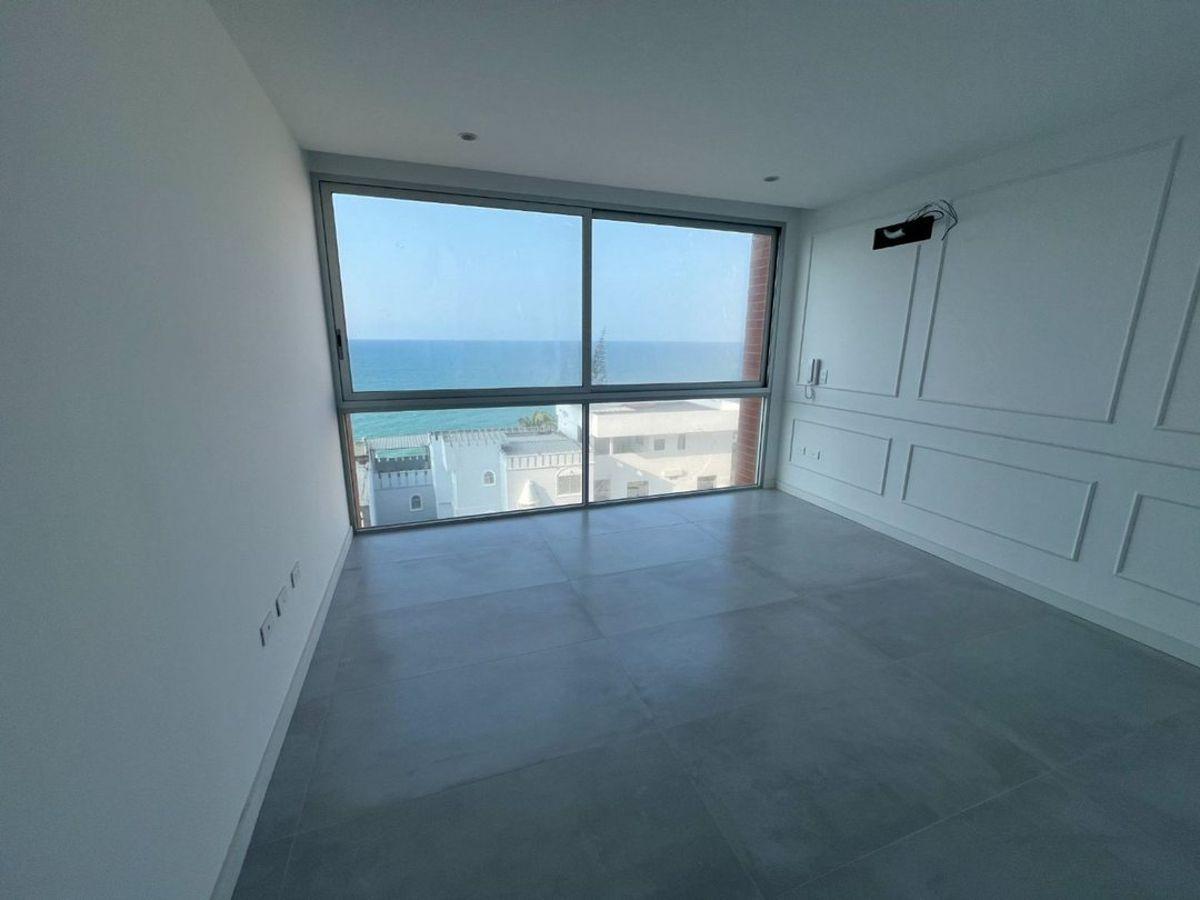 Departamento Frente Al Mar de Venta en Manta, Manabí — imagen 4