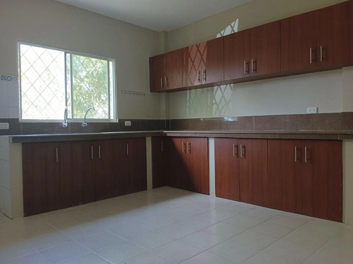 Venta de Casa Salinas - Parroquia Jose Luis Tamayo P. Pincay — imagen 3