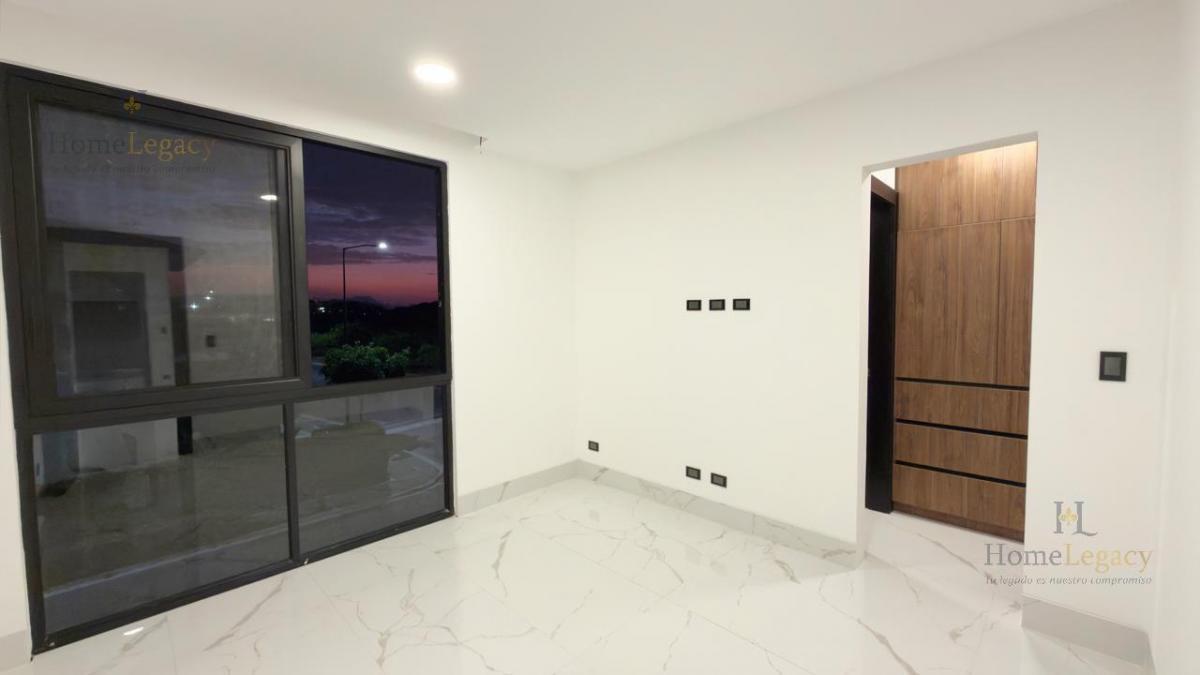 Venta de Casa por Estrenar con Piscina – Sector Uees, Samborondón Am, Guayas — imagen 10