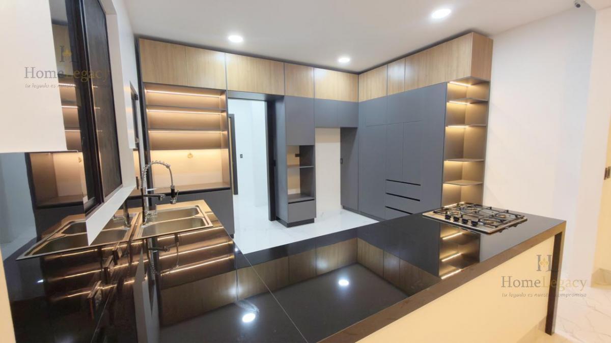 Venta de Casa por Estrenar con Piscina – Sector Uees, Samborondón Am, Guayas — imagen 8
