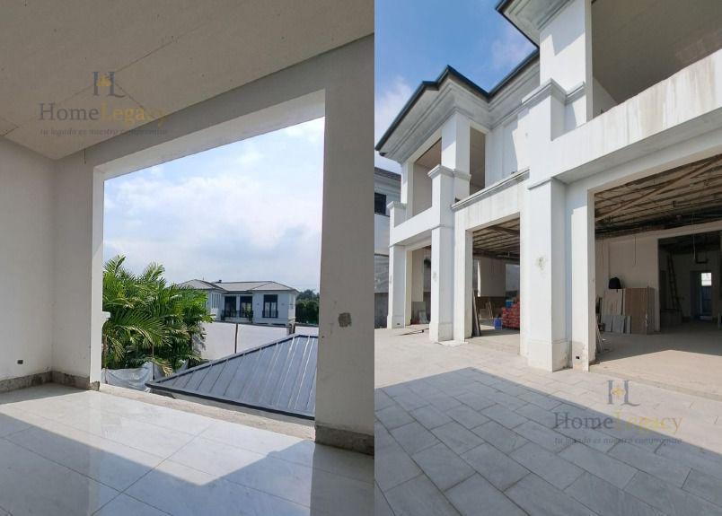 Venta de Casa de Lujo con Vista Al Lago, Piscina y 4 Garajes en Samborondón Am, Guayas — imagen 6