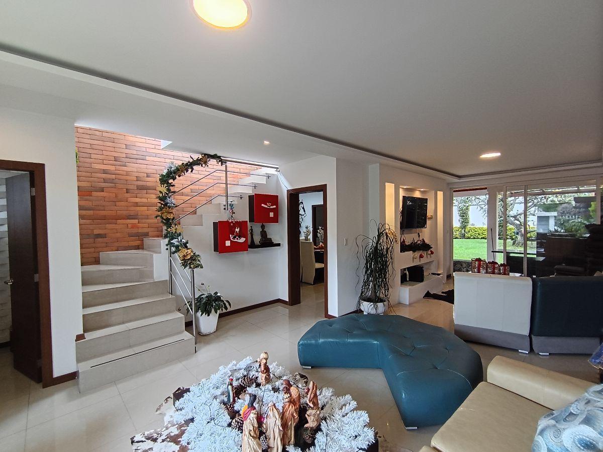 Casa de Venta con 3 Habitaciones en Cumbaya Lumbisi — imagen 6