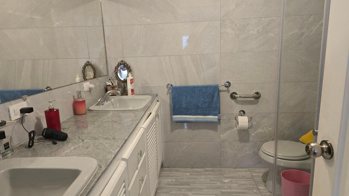 Departamento Remodelado con Jardín Privado en El Mejor Sector de Quito Tenis — imagen 5
