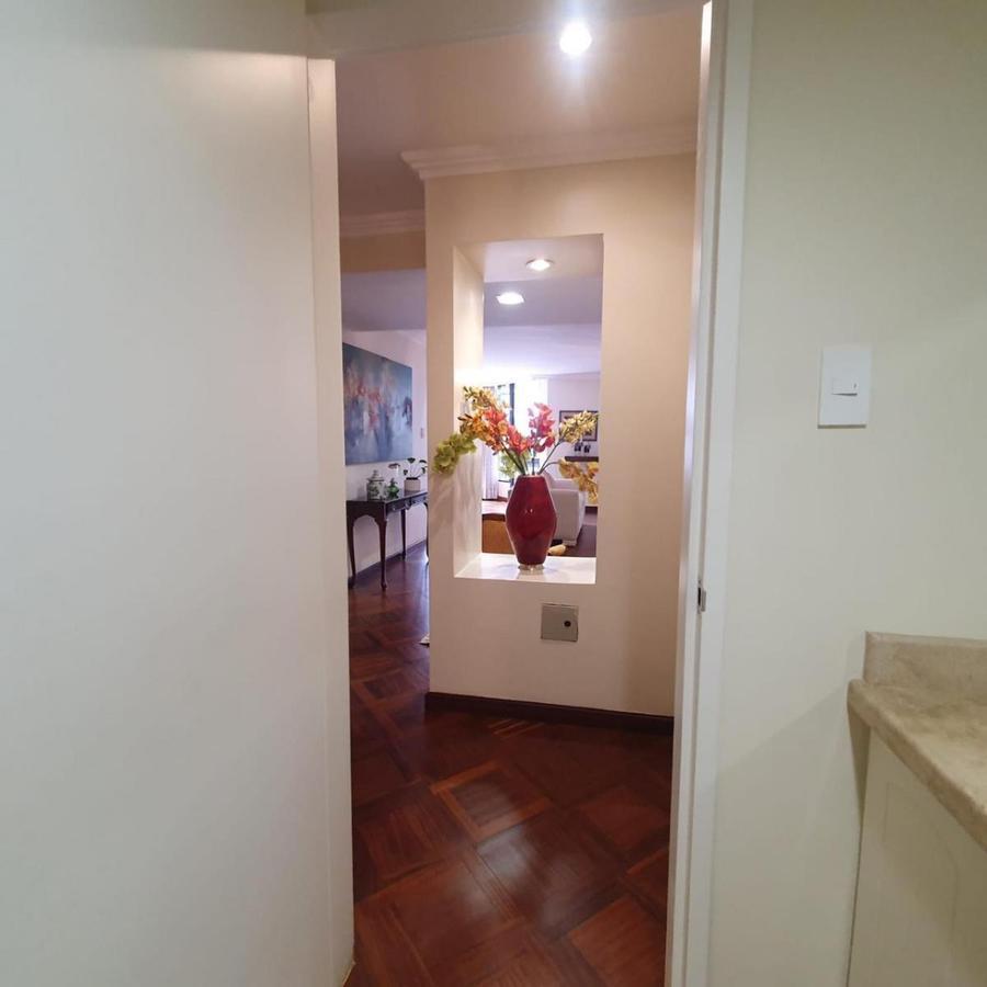 Departamento de Venta en El Corazón de La Gonzalez Suarez Quito — imagen 8