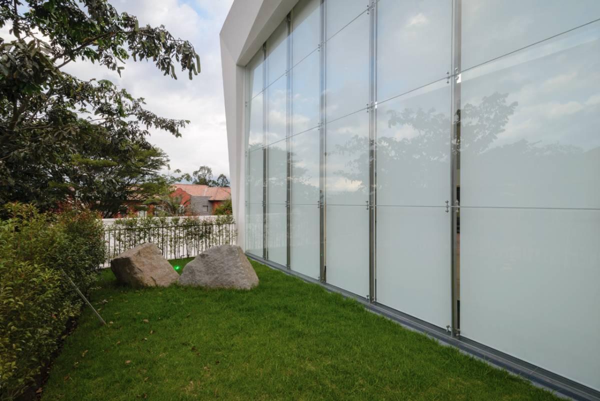 Casa de Lujo Minimalista en El Rancho San Francisco — imagen 3