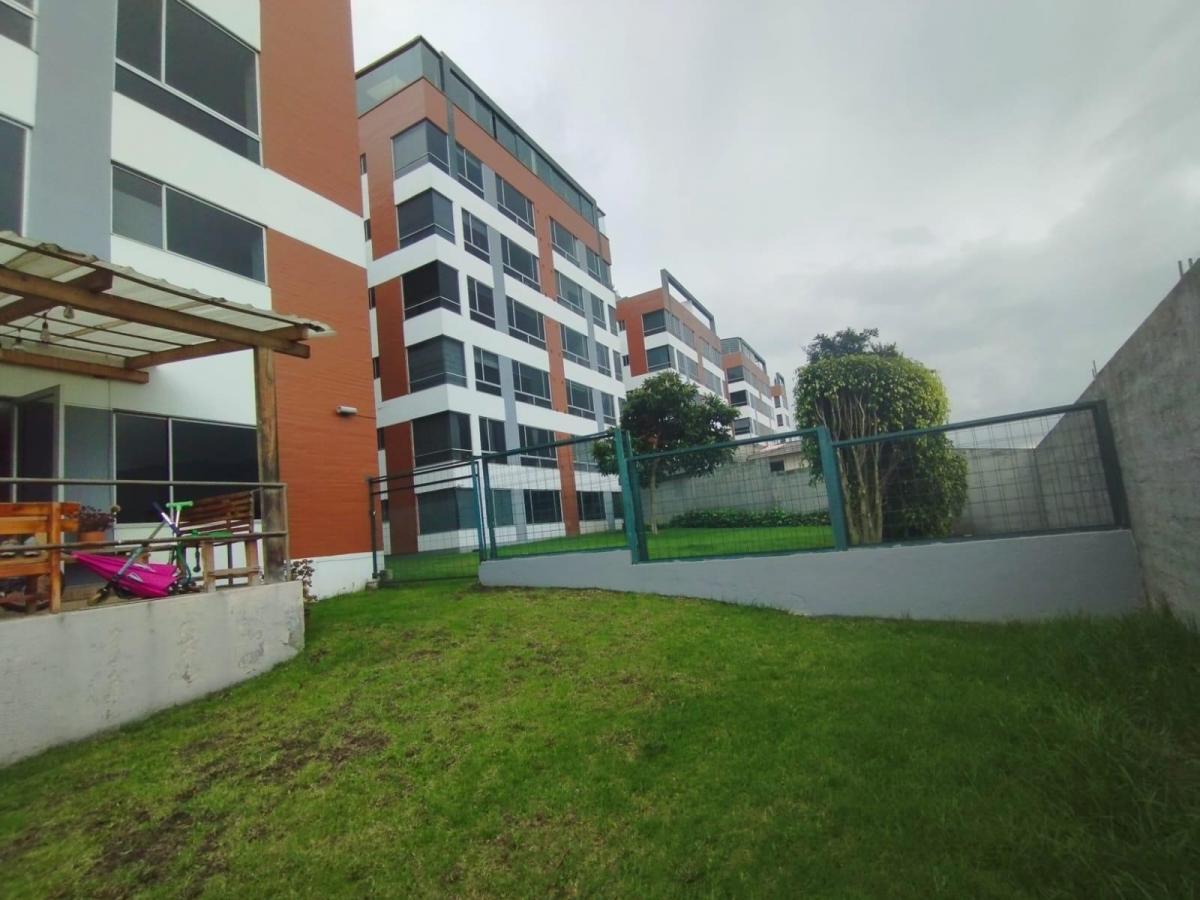 Monteserrin, Platinum Plaza 190 M²,parqueadero y Jardin Independiente — imagen 7