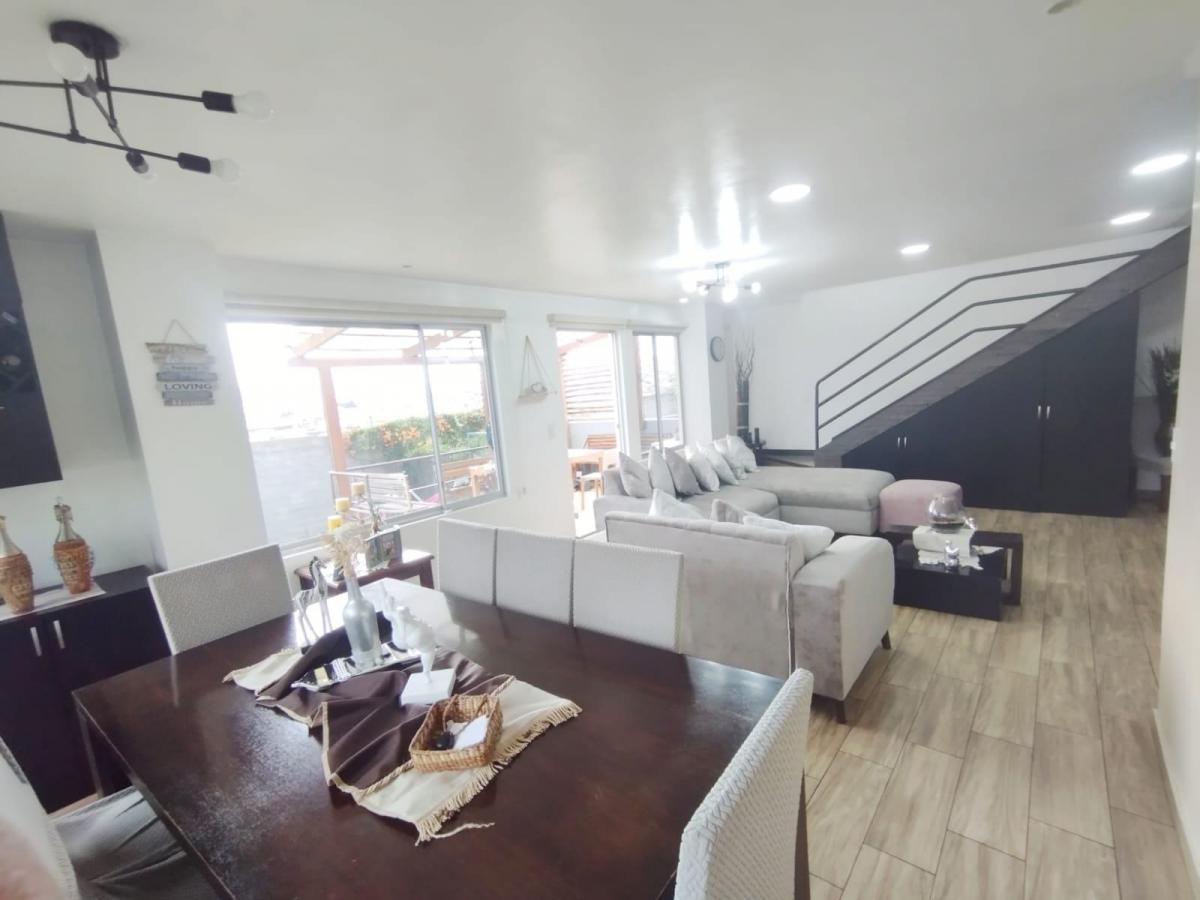Monteserrin, Platinum Plaza 190 M²,parqueadero y Jardin Independiente — imagen 4