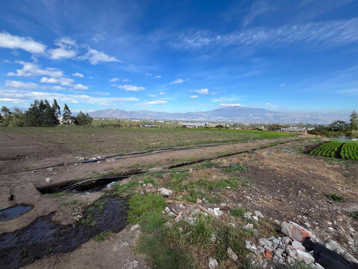 Vendo Hermoso Terreno Esquinero en Tababela 2 Frentes a Vías Principales 2 Hectáreas — imagen 9