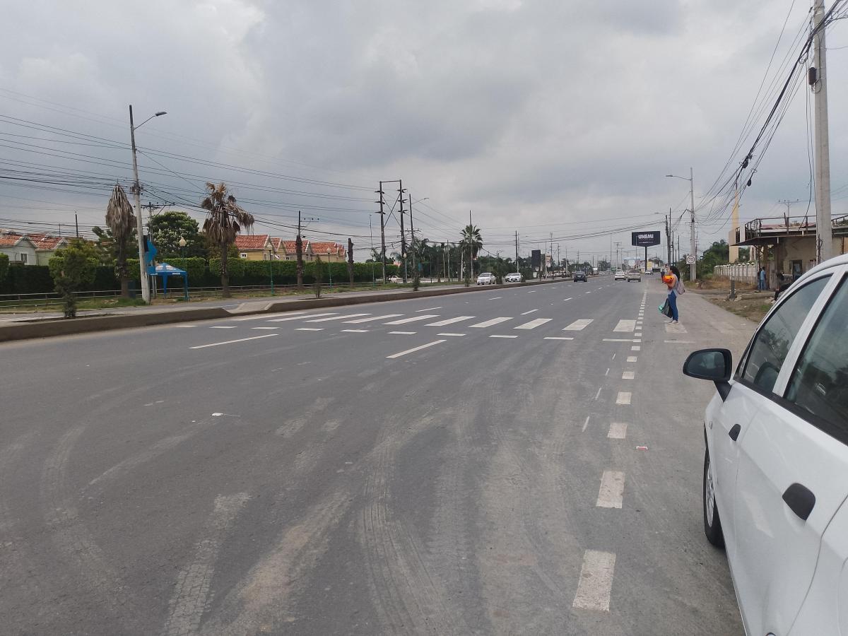 Via Samborondon Km 11 1/2 Terreno Comercial o Residencial, Guayas — imagen 8
