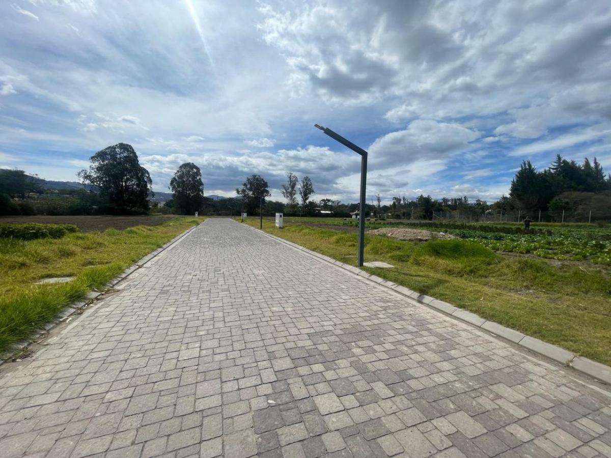 Venta Terreno Plano Urb. Tumbaco 817 a 1.286 m² — imagen 6