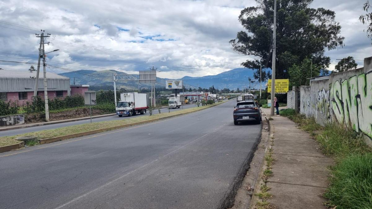 Vendo 2867 m² Planos con Vivienda en Pifo, Sobre La Av Panamericana — imagen 7