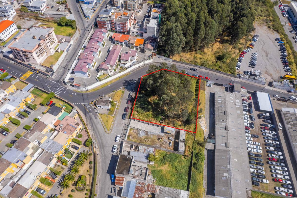 Vendo Terreno – 2.100 m² – Cerca de La Av Occidental Cerca de La Ant — imagen 5