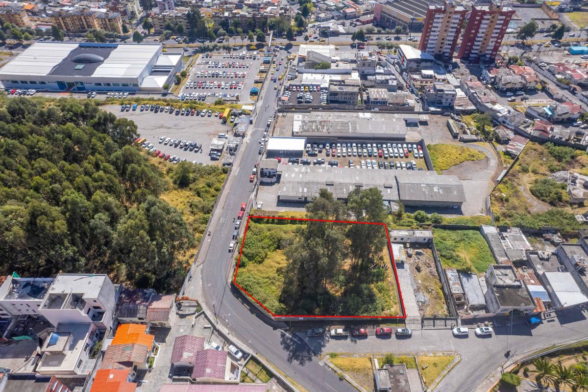 Vendo Terreno – 2.100 m² – Cerca de La Av Occidental Cerca de La Ant — imagen 3