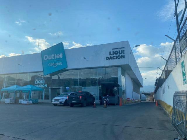 Terreno Comercial en Venta 943 m² Av Hurtado de Mendoza Sector Graiman - Cuenca, Azuay — imagen 7