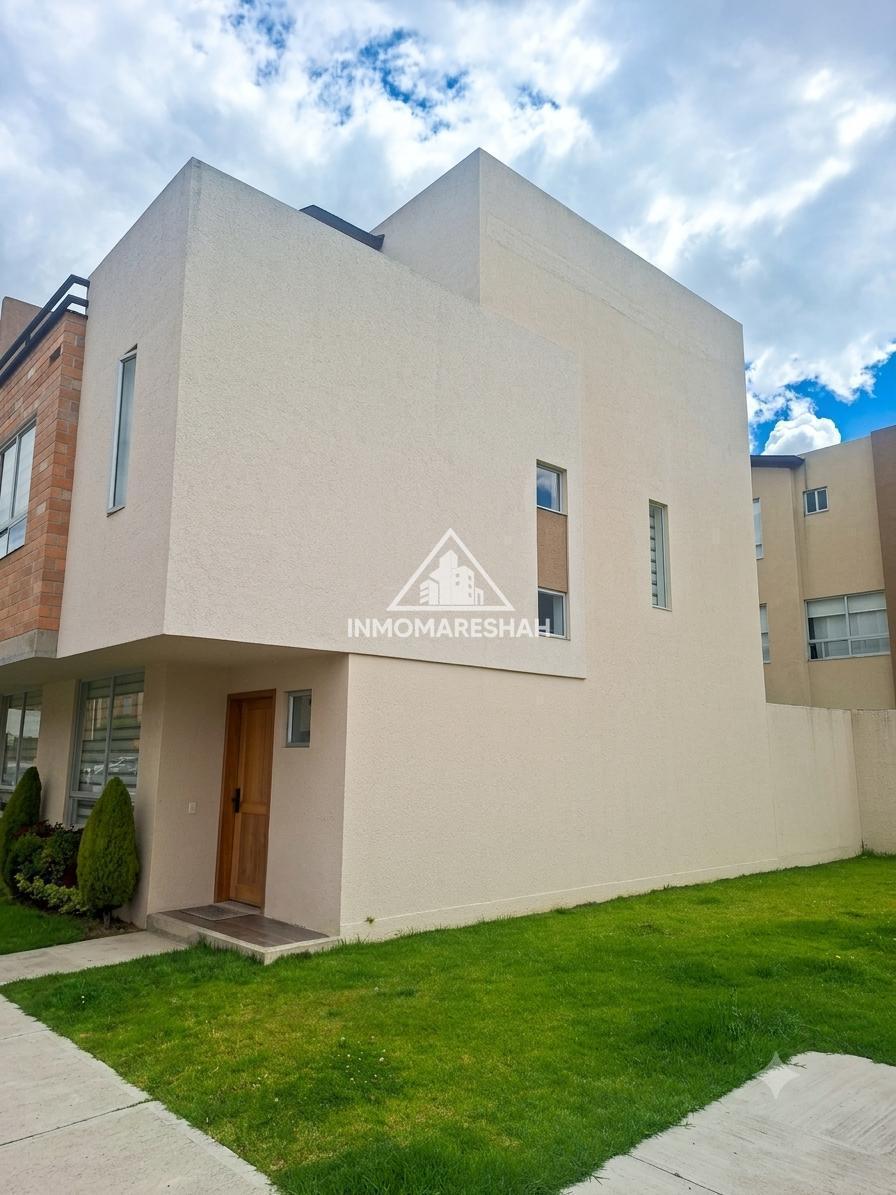 Casa en Venta en Conjunto Exclusivo con Piscina en Pomasqui — imagen 10