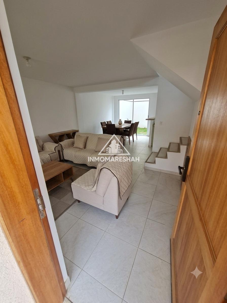 Casa en Venta en Conjunto Exclusivo con Piscina en Pomasqui — imagen 8