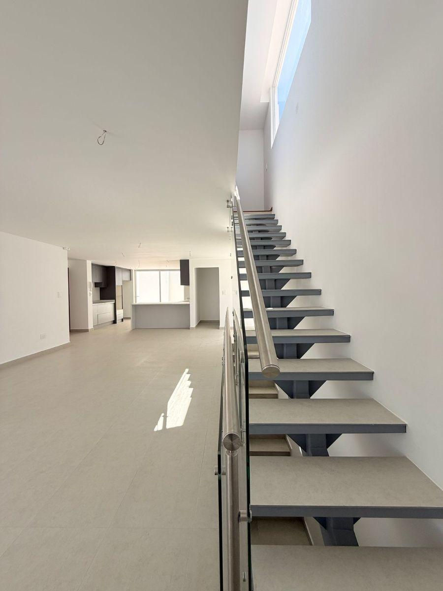 Casa Venta de Lujo en Cumbayá con Vista Al Valle — imagen 8