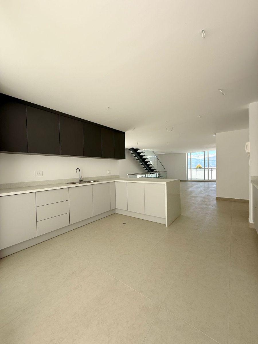 Casa Venta de Lujo en Cumbayá con Vista Al Valle — imagen 7