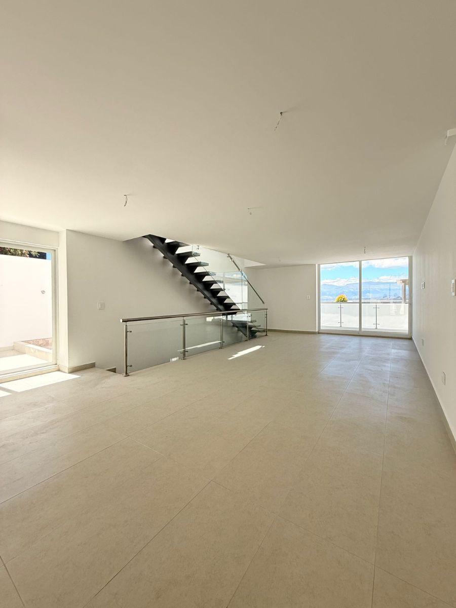 Casa Venta de Lujo en Cumbayá con Vista Al Valle — imagen 6