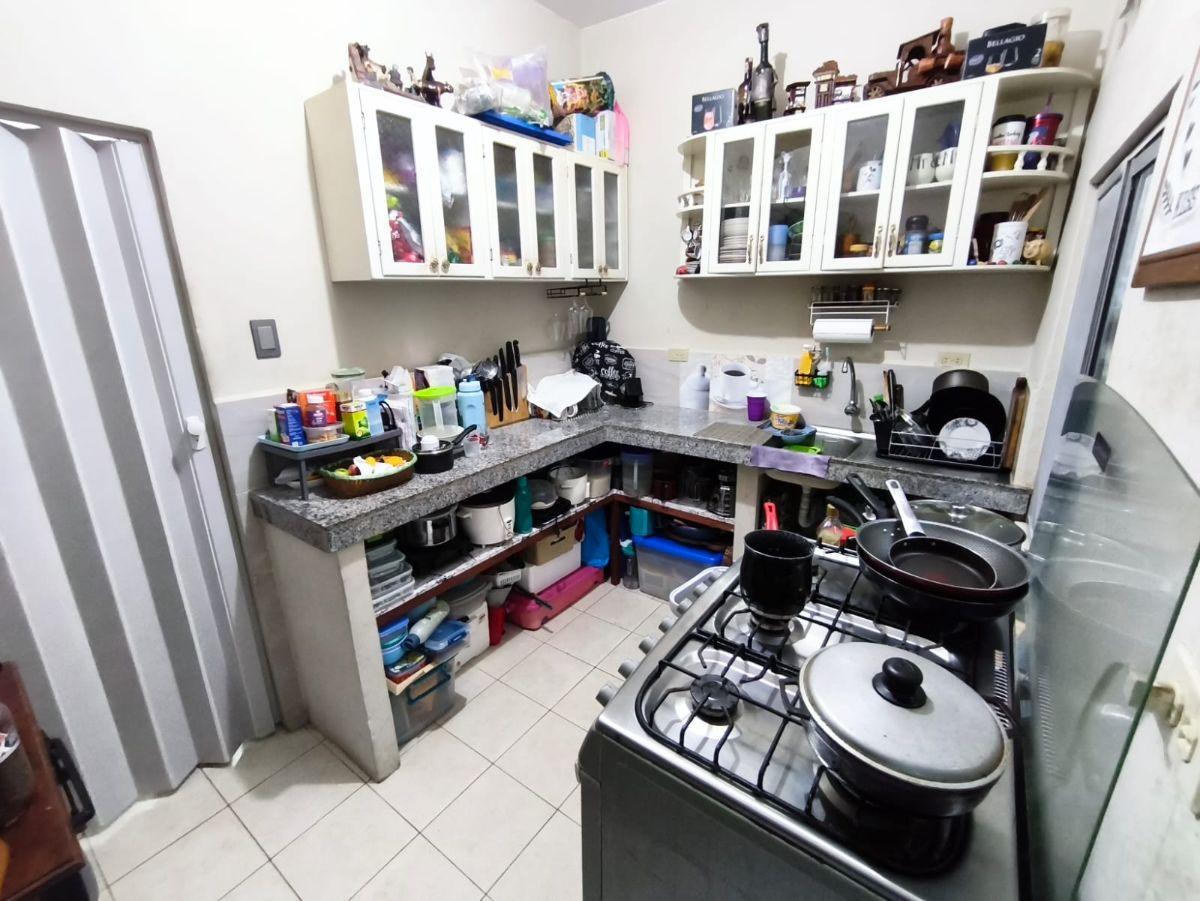 Venta de Casa Rentera, sur, Coop, Claveles 1 - A. Maidana, Guayas — imagen 8