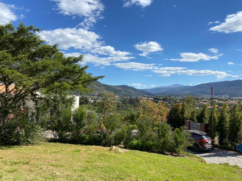 Muy Buen Terreno de Venta Dentro de Urbanización Cerrada en Tumbaco — imagen 8