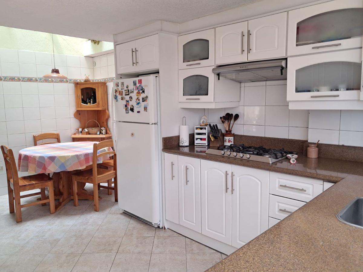 Casa en Venta 5 Dorm. El Pinar — imagen 3