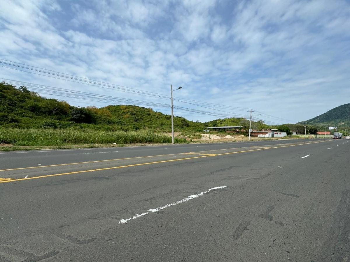 Terreno en Venta en Montecristi, Manabí — imagen 10