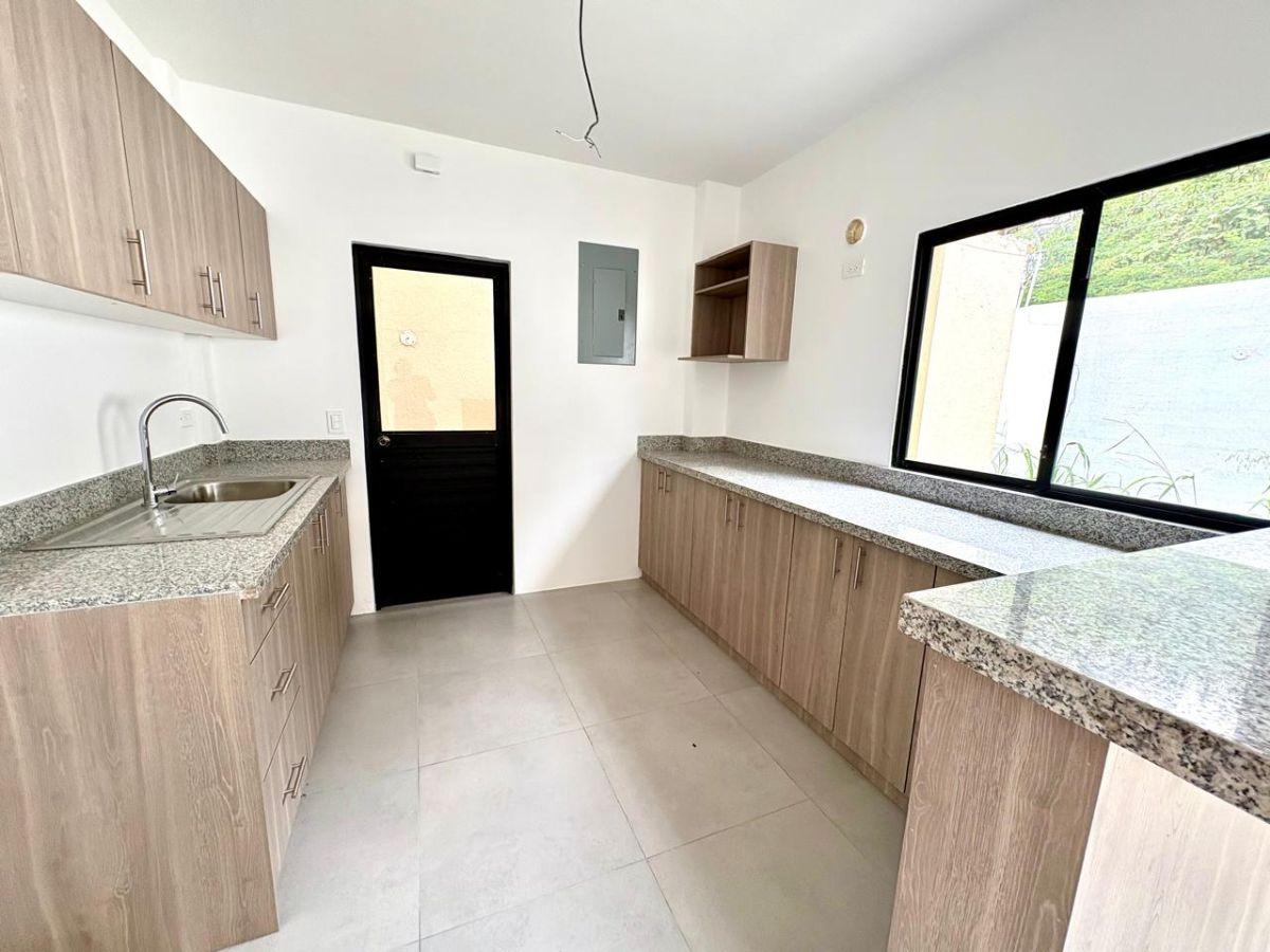 Vía a La Costa - Costabrisa. Vendo Casa de Estreno, 3 Dorm., Guayas — imagen 9