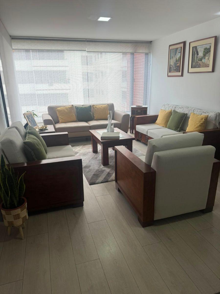 Vendo Departamento de Tres Dorm. con Balcon en El Sector del Batan — imagen 7