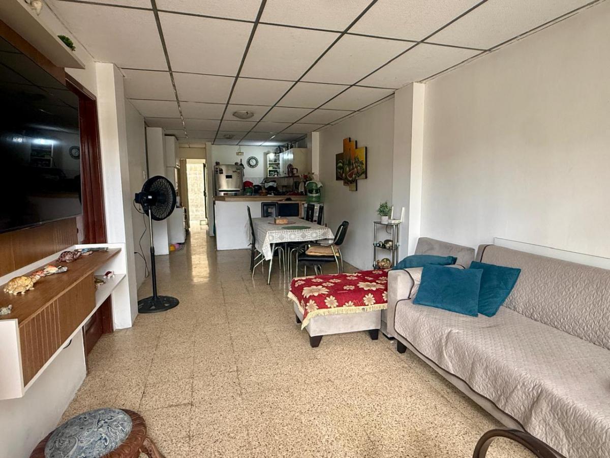 Venta de Casa en Samanes 6 (Marav), Guayas — imagen 3