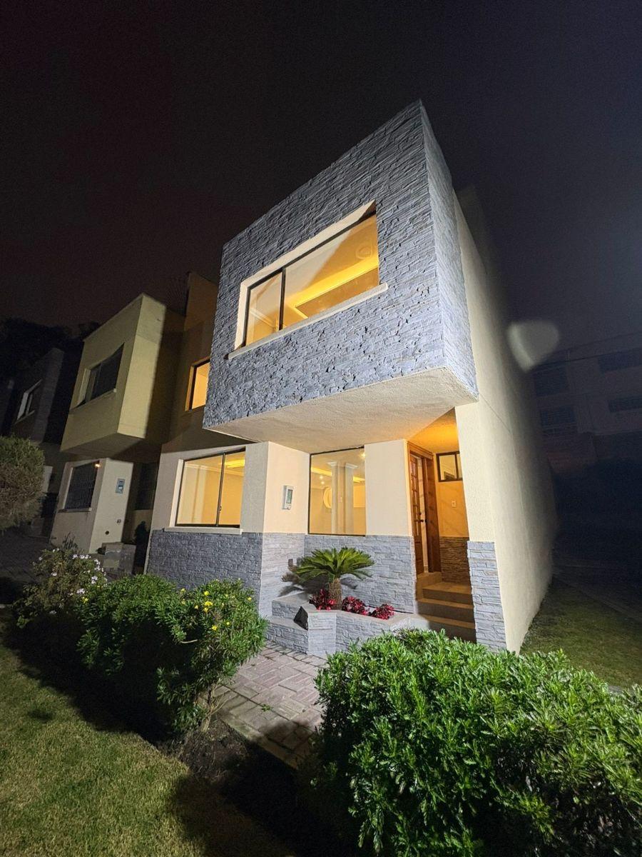 Casa de 270 m² con 3 Dorm. en Venta en San Isidro del Inca — imagen 10