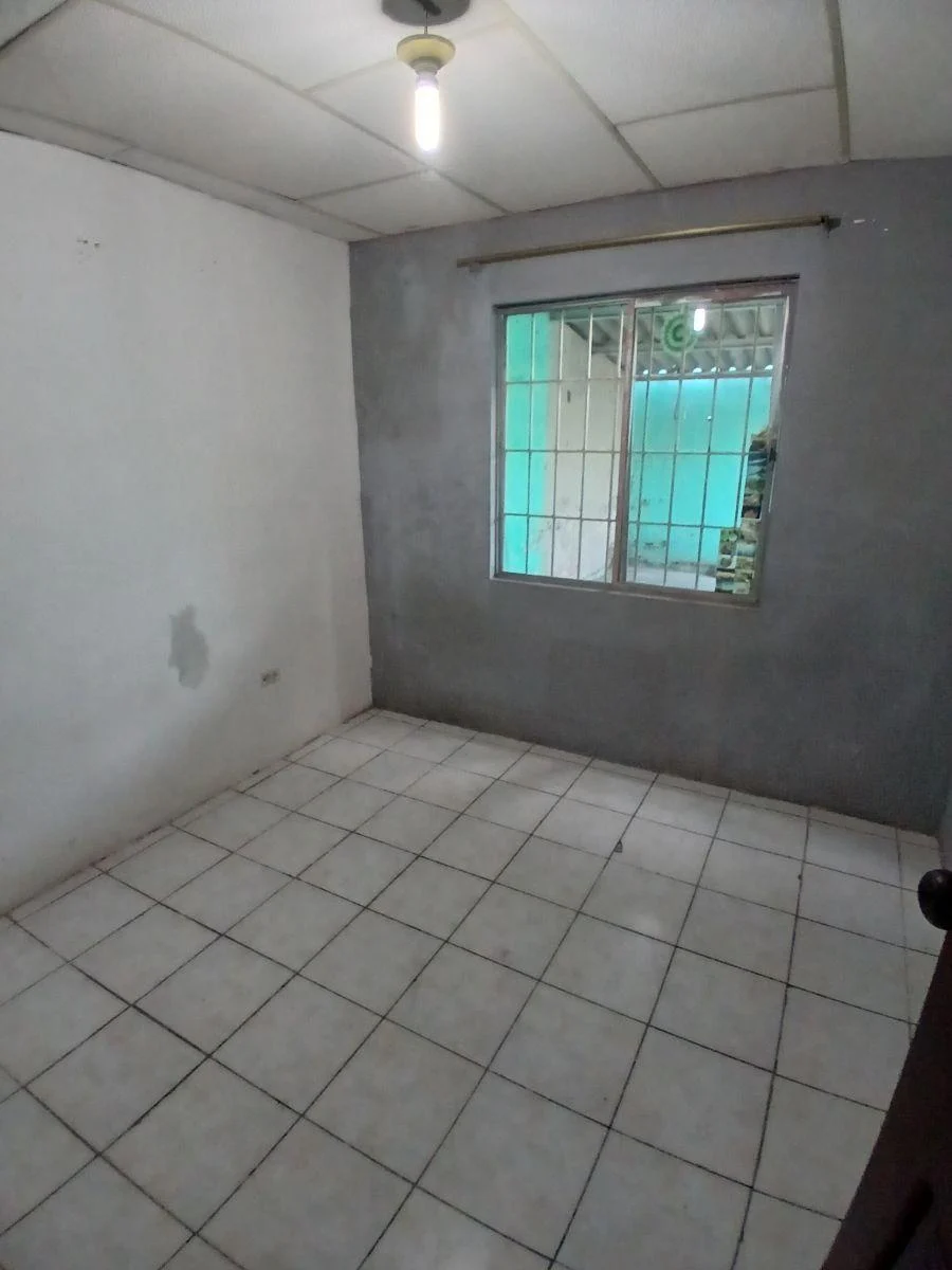 Hermosa Casa de Una Planta en Huancavilca Norte en Urbanización Cerrada, Guayas — imagen 6