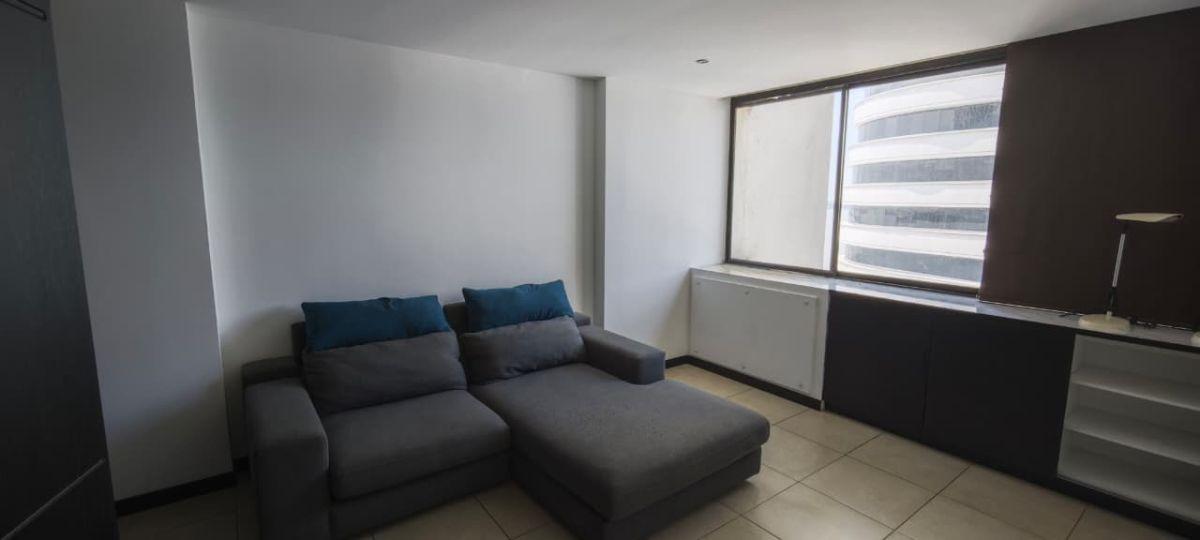 Se Vende Departamento Semi Amoblado en Bellini I en Puerto Santa Ana, Guayas — imagen 6
