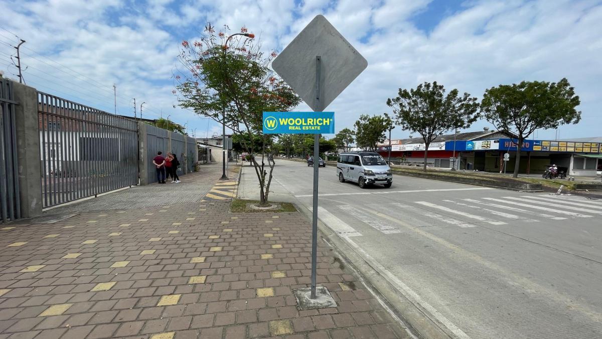 Vendo Terreno en El Centro de Daule, Cabecera Cantonal, Av Piedrahita, 900 m², Guayas — imagen 10