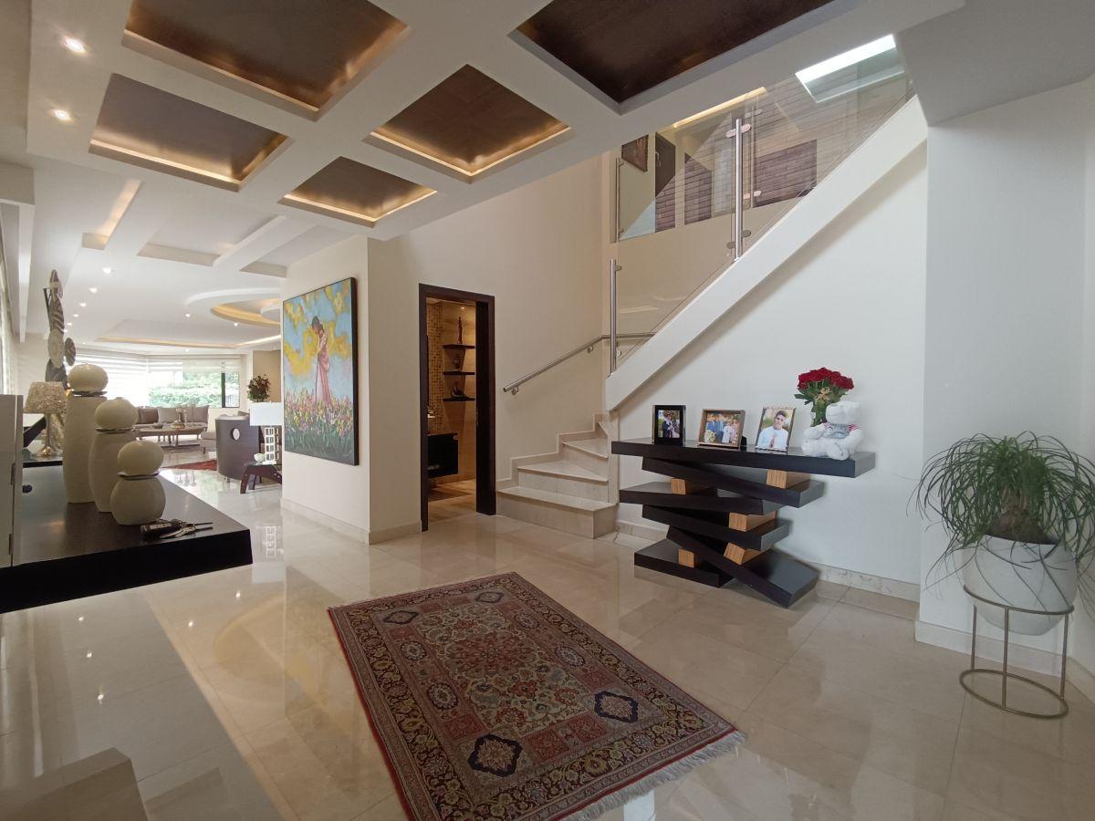 Vendo Hermoso Duplex Totalmente Remodelado Acabados de Lujo Precio de Oportunidad 4 Dorm. — imagen 9
