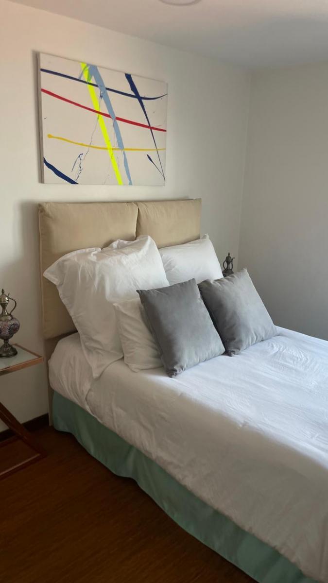 Hermoso Departamento Amoblado Sobre del González Suarez — imagen 4