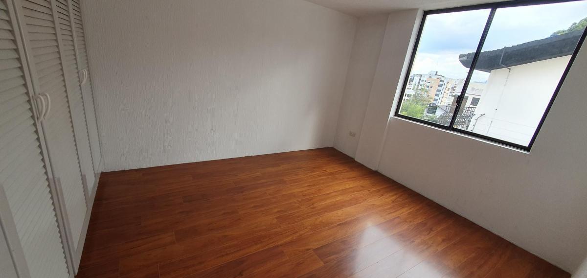 Se Vende Departamento Sector Marcos Jofre - Unión Nacional. Provincia de Pichincha — imagen 7