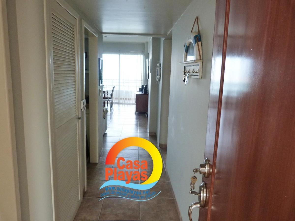 Departamento Frente Al Mar de Venta en Playas, Carabelas de Colon 2 Dorm., Guayas — imagen 8