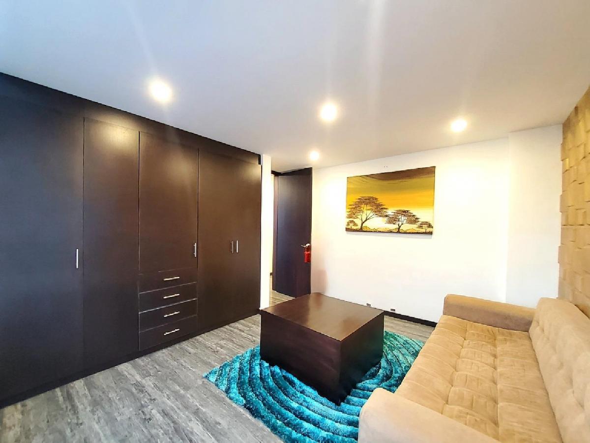 Re/max Futuro Vende Departamto 3 Dorm. Sector Solca — imagen 3