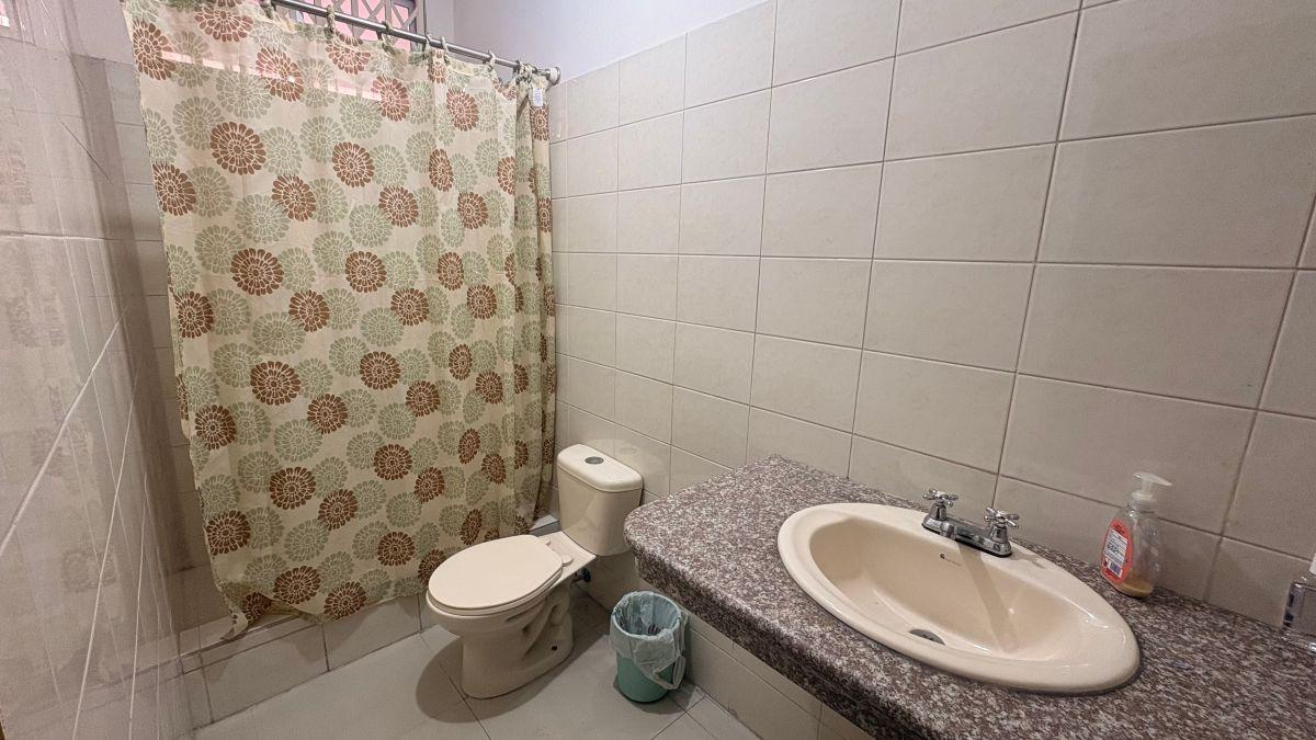 Venta Casa en La Cdla Guayaquil (Cerca de Torres del Norte), Guayas — imagen 3