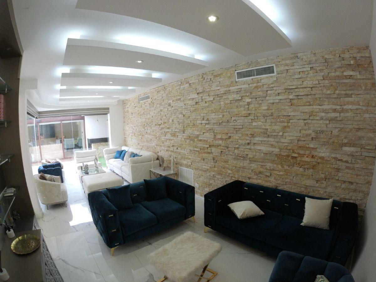 Casa en Venta de 5 Dorm. Primeros Km en Samborondon, Guayas — imagen 3