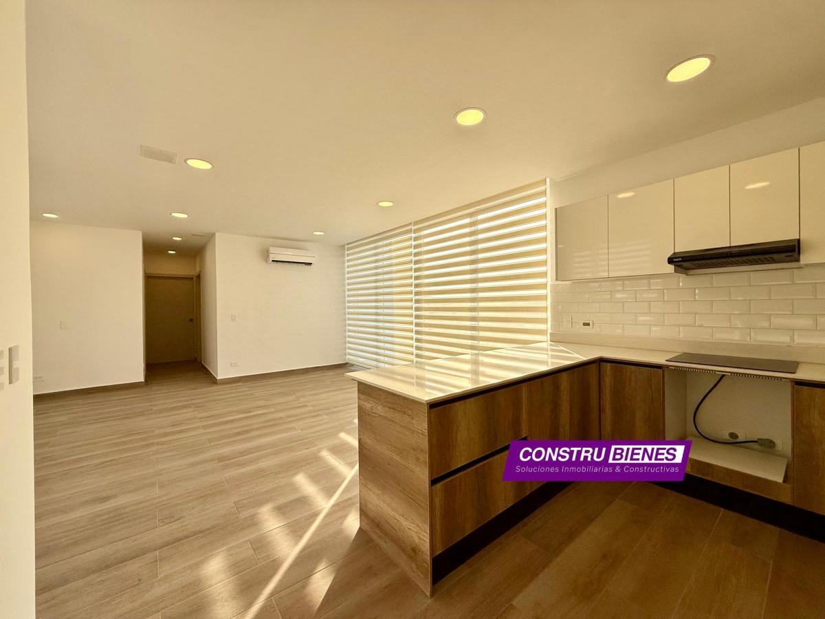 Nuevo Departamento Semi Amoblado en Urb. Portomanta, Manta, Manabí — imagen 8